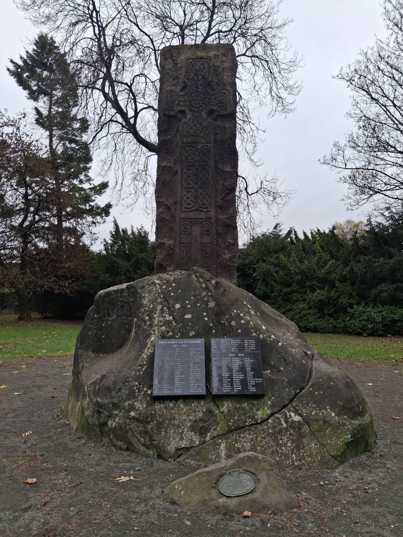 Tullibody War Memorial Front